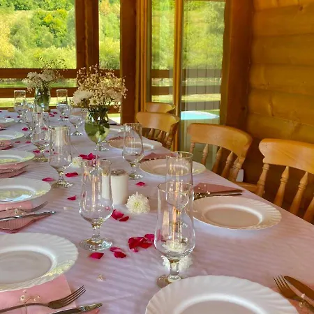 Vikendica Ana Hébergement de vacances *