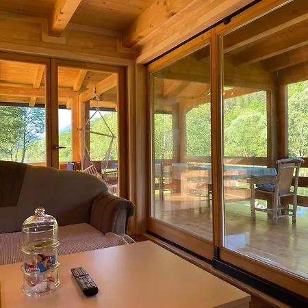 Vikendica Ana Hébergement de vacances *